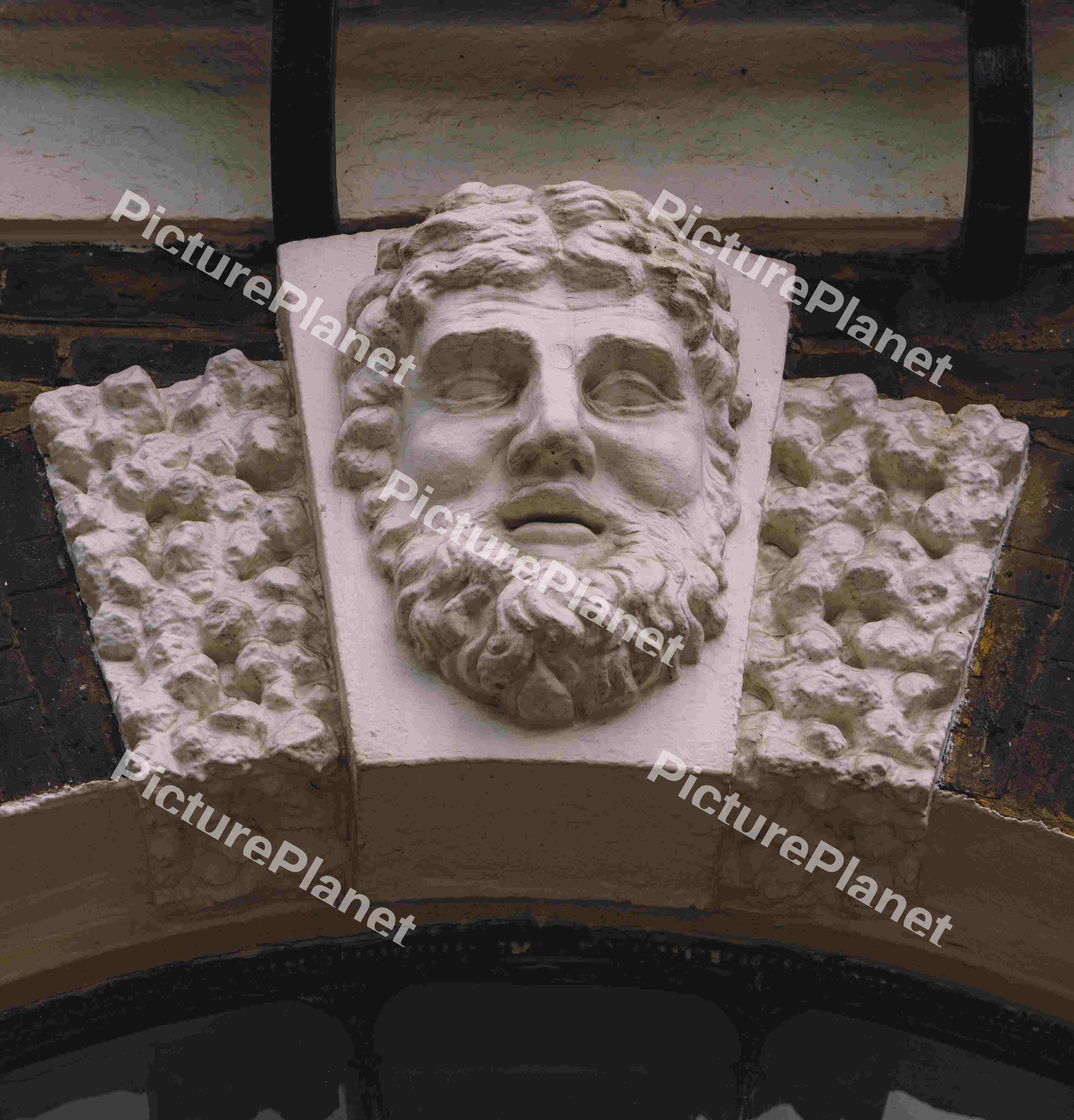 Head Sculpture (Close)